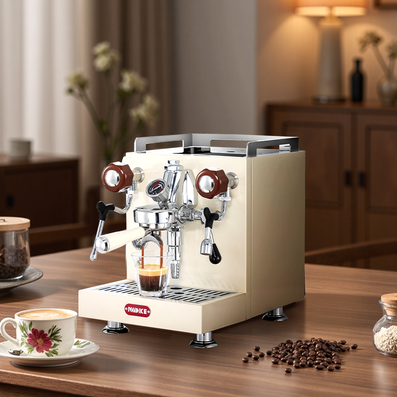 ماكينة صنع القهوة ذات الغلاية  - مراجعة Espresso Machine Semi Auto وسعره